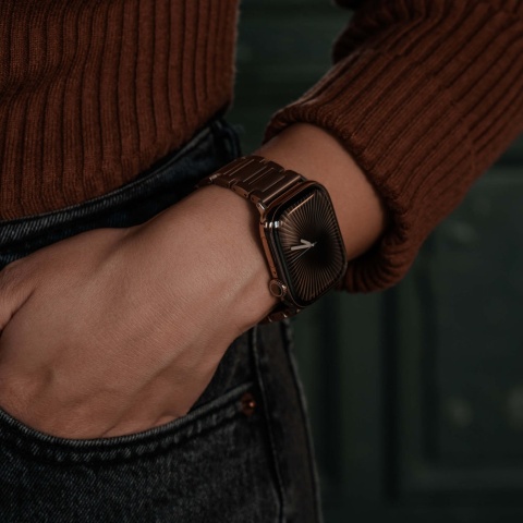 Tytanowy złoty pasek SANDMARC do Apple Watch Series 11/10 (Grade 2)